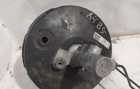 Audi A4 S4 B5 8D Brake booster 8D0612105F