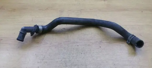 Mercedes-Benz E W211 Engine coolant pipe/hose A2118302796