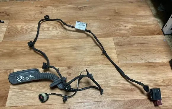 Opel Insignia A Rear door wiring loom 13327008 13327008123131