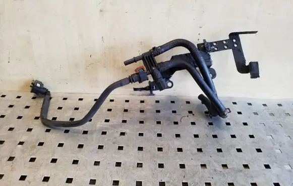 Hyundai Santa Fe Fuel line pipe