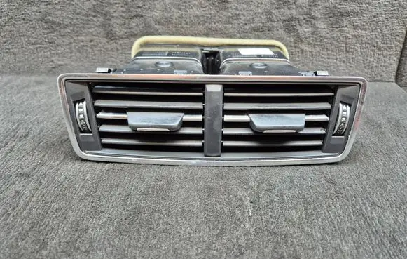 Audi Q7 4M Rear air vent grill 4M0819203C 4M0819203C6PS 4M0819203F6PS