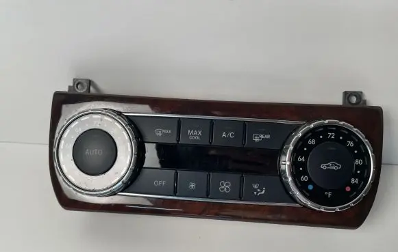 Mercedes-Benz CLS C218 X218 Climate control unit A2049006808