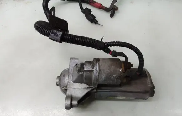 Volvo S40, V40 Starter motor 30620657