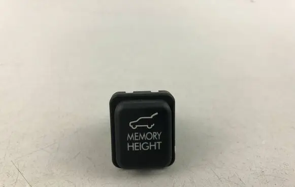 Subaru Forester SJ Tailgate/boot open switch button 06019