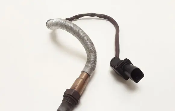 Mercedes-Benz C W205 Lambda probe sensor A0005423100