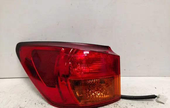 Tailgate rear/tail lights