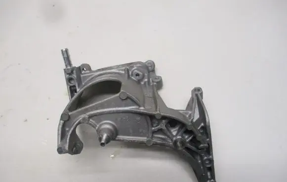 Peugeot 308 Fuel filter bracket/mount holder 