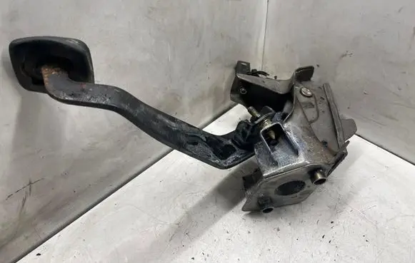 Clutch pedal