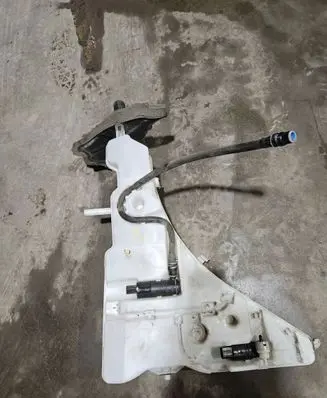 BMW X5 F15 Windshield washer fluid reservoir/tank 7292424 19249710