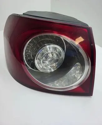 Volkswagen Golf Plus Rear/tail lights 5M0945095K
