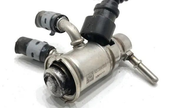 Dacia Duster II Fuel injectors set 208995377R