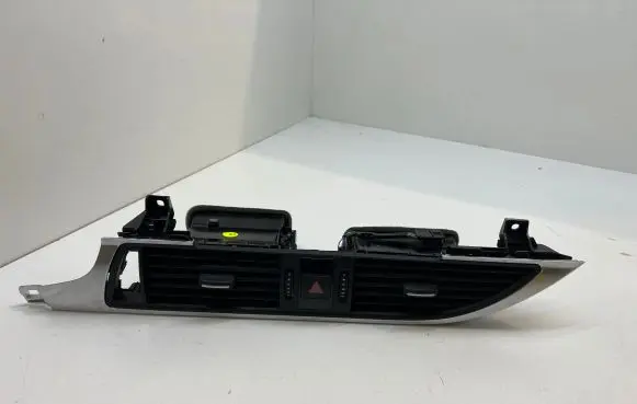Audi A6 C7 Dash center air vent grill 4G1820951