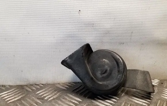 Chrysler 300 - 300C Horn signal 011157 70388157