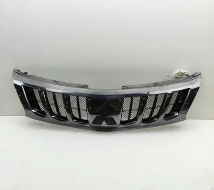 Mitsubishi L200 Front grill 7450A952 7450B296