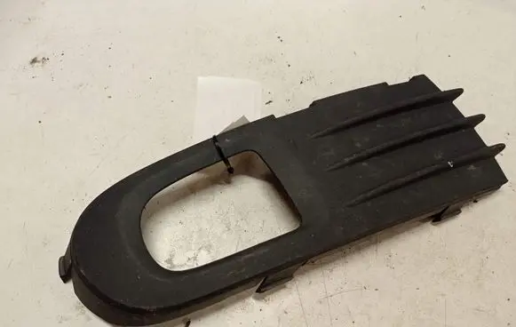 Volvo V50 Front bumper lower grill 30655885