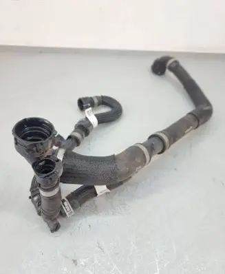 Engine coolant pipe/hose