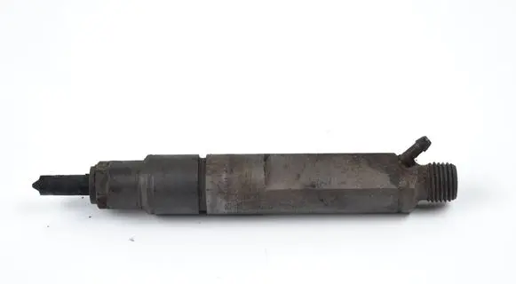 Audi A4 S4 B5 8D Fuel injector 028130201