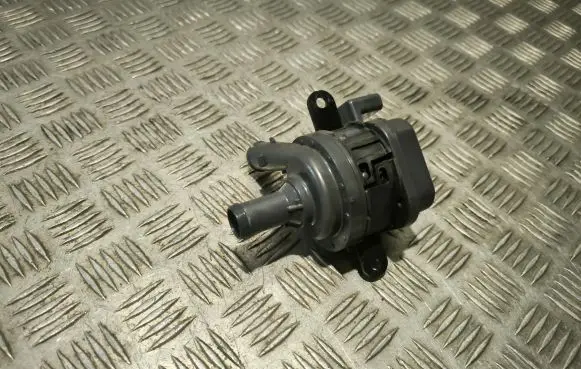 Volvo XC60 Electric auxiliary coolant/water pump 32222252
