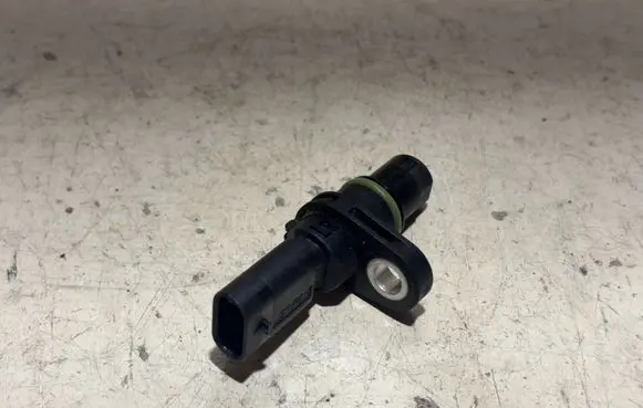 Skoda Octavia Mk3 (5E) Camshaft position sensor 04L907601A