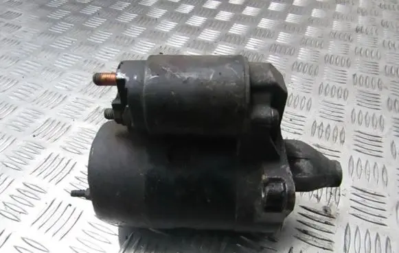 Mazda 323 Starter motor M3T38882