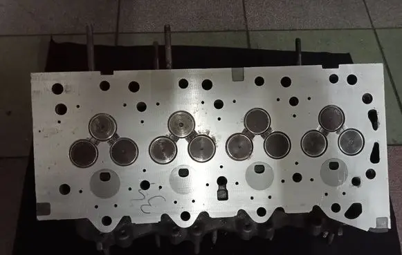 Renault Espace - Grand espace IV Engine head 7700600196