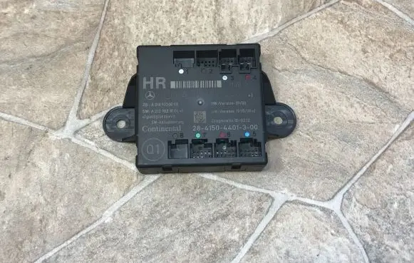 Mercedes-Benz E W212 Door control unit/module A2129004414