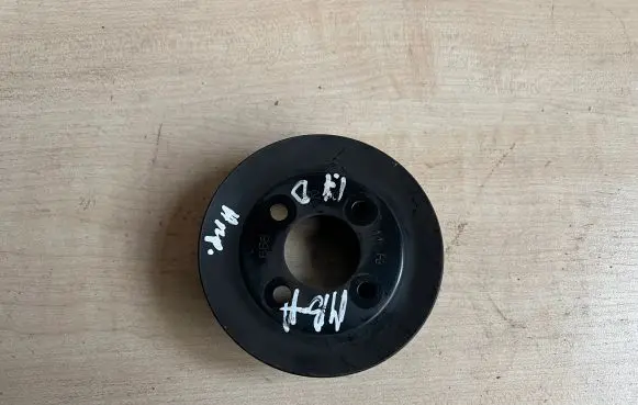 Mercedes-Benz A W168 Water pump pulley A6682020011