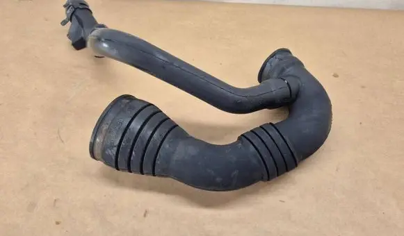 Audi A6 S6 C5 4B Intercooler hose/pipe 8D0129615A 028103493AF