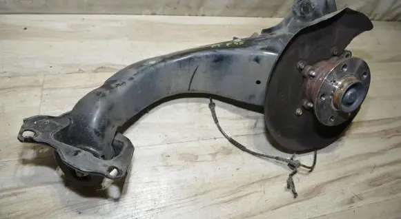 BMW 2 F45 Rear wheel hub 2408656