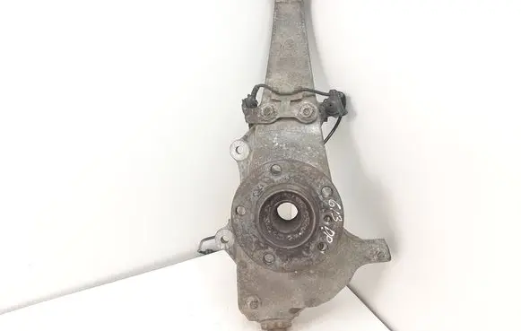 BMW 5 GT F07 Front wheel hub