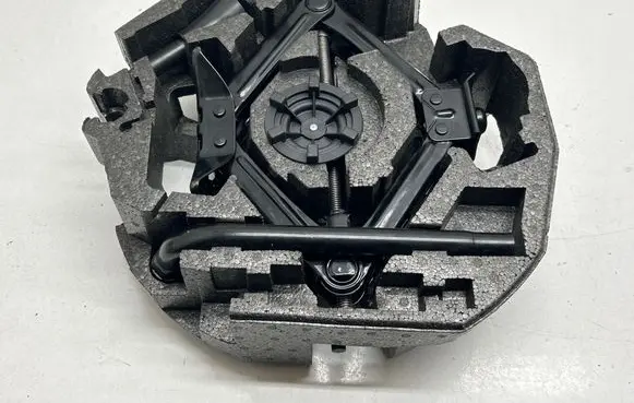 Volvo XC90 Tool set 31445371 31352360