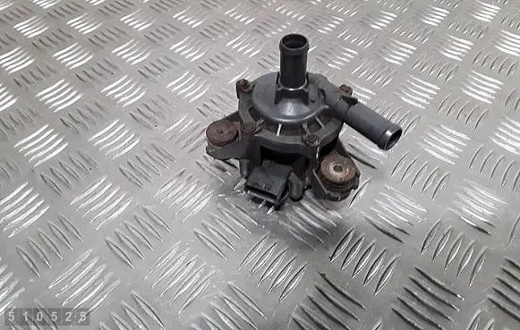 Toyota Prius (XW30) Electric auxiliary coolant/water pump g904048020