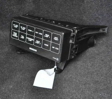 Nissan Maxima A34 Fuse box set 243822Y110