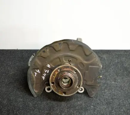 Volkswagen Golf VII Front wheel hub