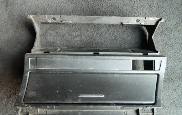 BMW 3 E46 Car ashtray 8208789