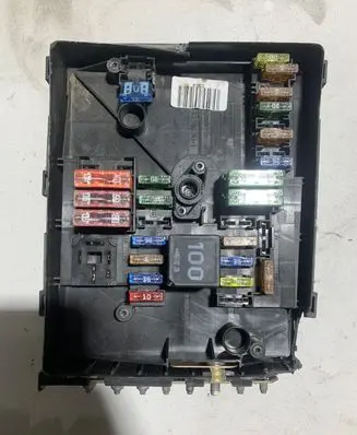 Volkswagen Golf V Fuse module 1K0937125A 017183071