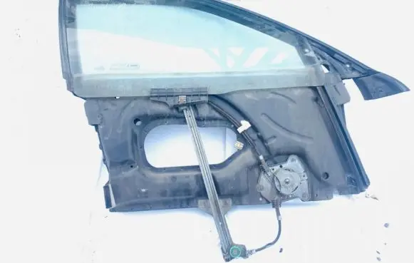 Audi 100 S4 C4 Front door window/glass frame 
