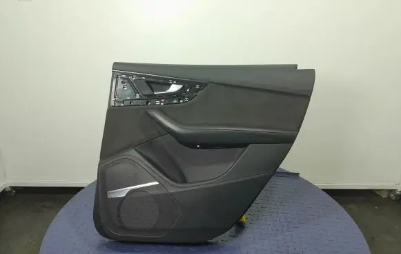 Audi Q7 4M Door card panel trim set 