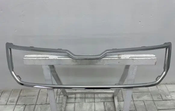 Skoda Kodiaq Front bumper upper radiator grill 565853761