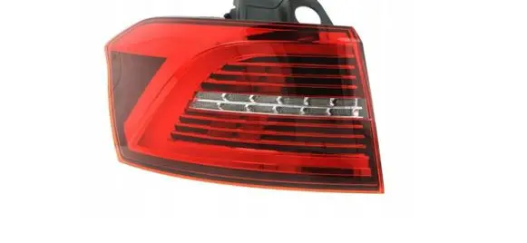 Volkswagen PASSAT B8 Rear/tail lights