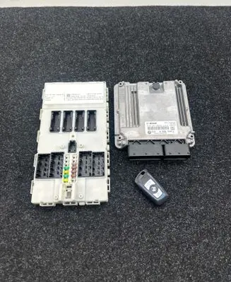 BMW 4 F32 F33 Engine ECU kit and lock set 0281031950 8586540 9387262