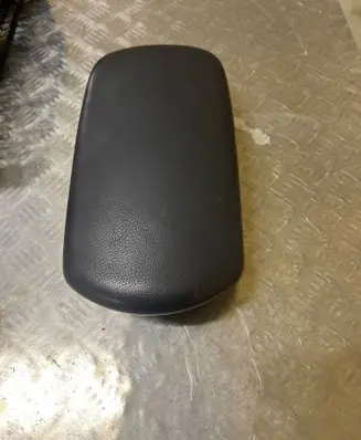 Toyota RAV 4 (XA30) Armrest 5890742020