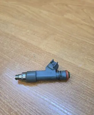 Volvo XC90 Fuel injector 8653608 024068621