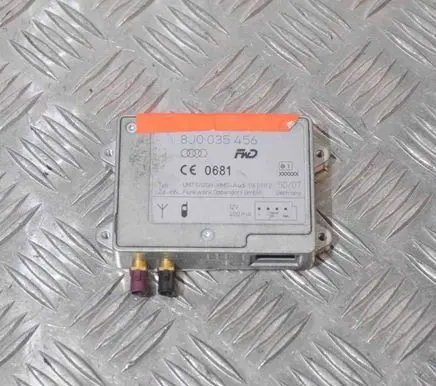 Audi Q5 SQ5 Aerial antenna amplifier 8J0035456