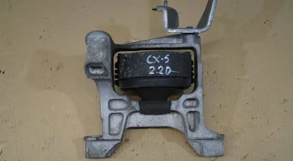 Mazda CX-5 Engine mount vacuum valve 