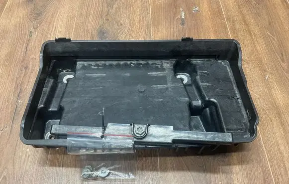 Mercedes-Benz E W213 Battery tray A2136200018
