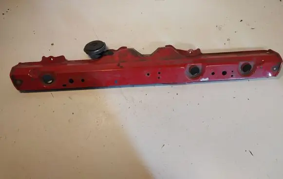 Toyota Yaris Top upper radiator support slam panel