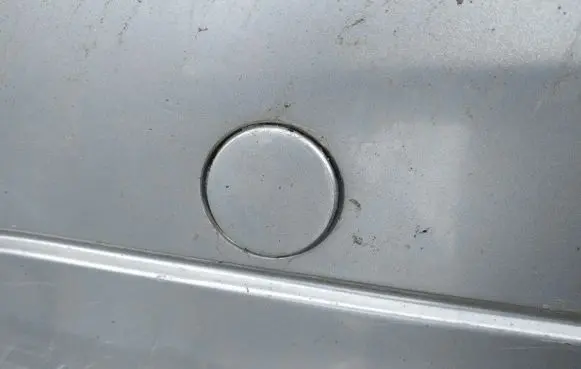 Rear bumper row hook cap/cover