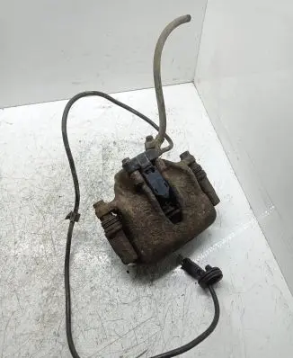 Mercedes-Benz 190 W201 Front brake caliper