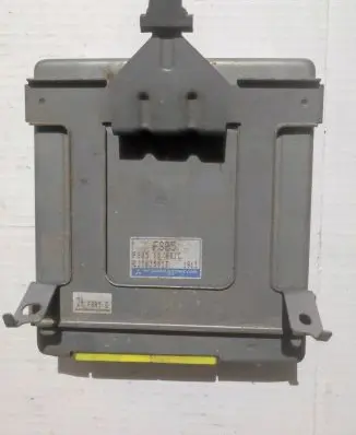 Mazda 626 Engine control unit/module FS0518881C